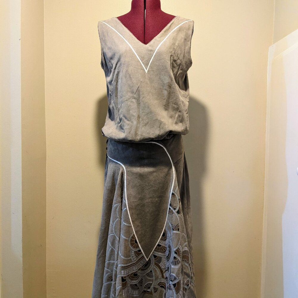 One-of-a-kind Grey Suede Asymmetrical Skirt Vintage-Inspired Size 8/M Dress
